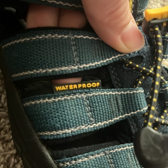 Keen big Kids' Newport H2 teal and black outdoor sandal size 2 - Picture 5 of 14